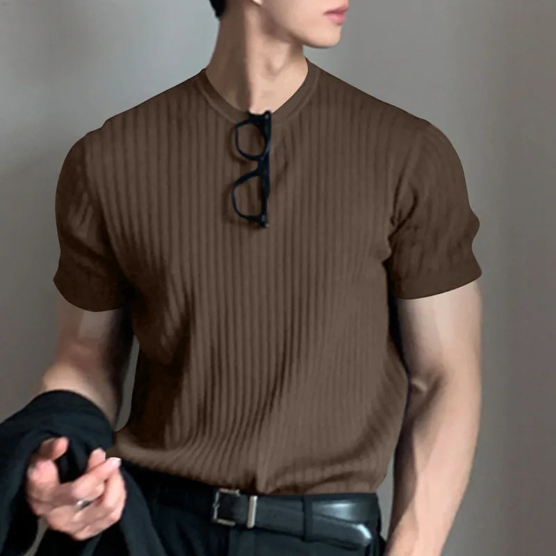 Ropa de verano para hombre, camiseta ligera de lujo, ocio, manga larga, cuello redondo, drapeado, Color sólido, camisa básica holgada, prendas de punto populares