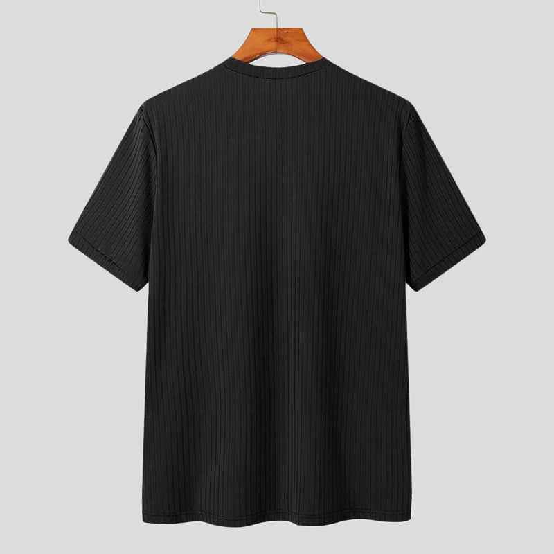 Ropa de verano para hombre, camiseta ligera de lujo, ocio, manga larga, cuello redondo, drapeado, Color sólido, camisa básica holgada, prendas de punto populares