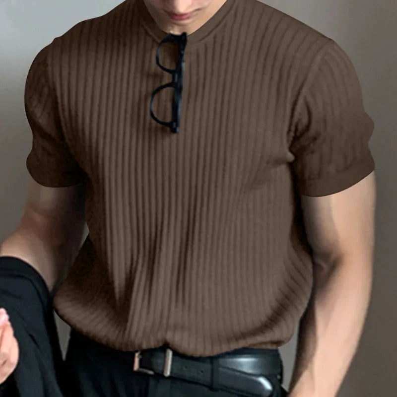 Ropa de verano para hombre, camiseta ligera de lujo, ocio, manga larga, cuello redondo, drapeado, Color sólido, camisa básica holgada, prendas de punto populares