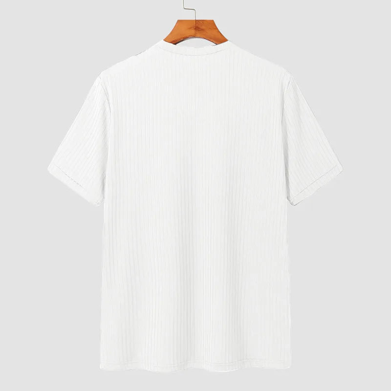 Ropa de verano para hombre, camiseta ligera de lujo, ocio, manga larga, cuello redondo, drapeado, Color sólido, camisa básica holgada, prendas de punto populares