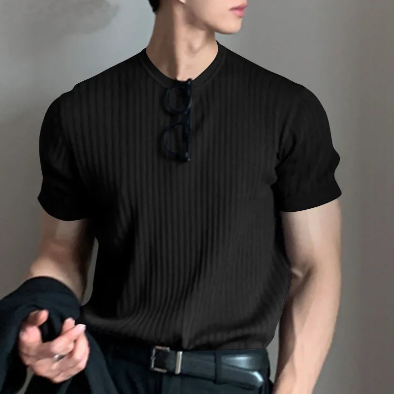 Ropa de verano para hombre, camiseta ligera de lujo, ocio, manga larga, cuello redondo, drapeado, Color sólido, camisa básica holgada, prendas de punto populares